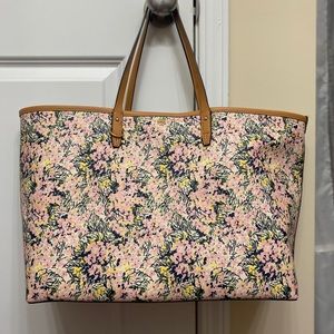 Beautiful floral Tory Burch floral bag with matching wallet.